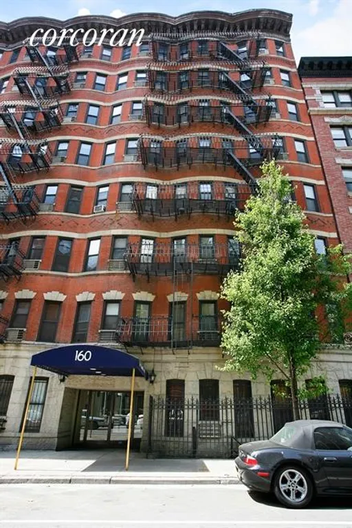 New York City Real Estate | View 160 East 91st Street, 1M | Front of Building | View 13