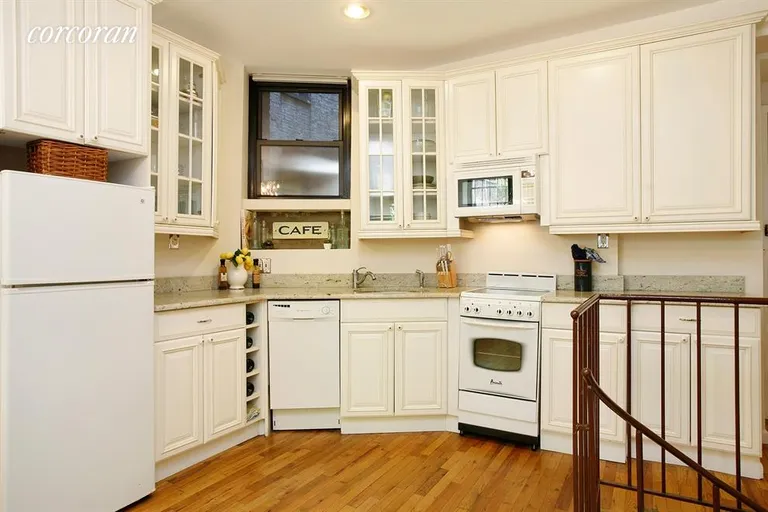 New York City Real Estate | View 160 East 91st Street, 1M | Kitchen | View 5
