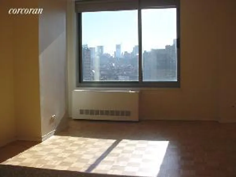 New York City Real Estate | View 270 West 17th Street, 14D | room 2 | View 3
