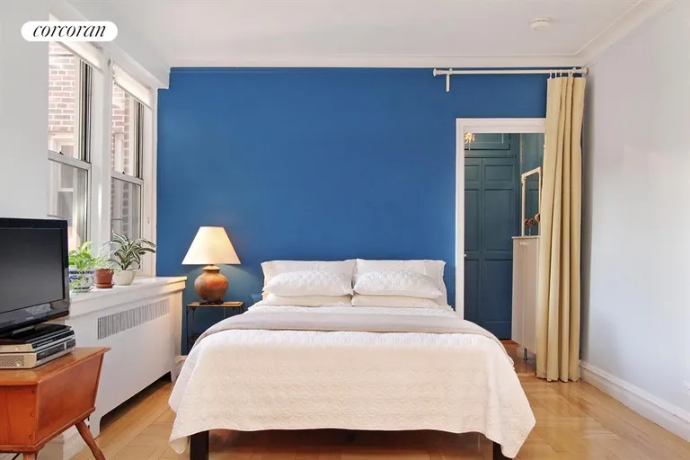 New York City Real Estate | View 325 East 77th Street, 5F | Bedroom | View 4