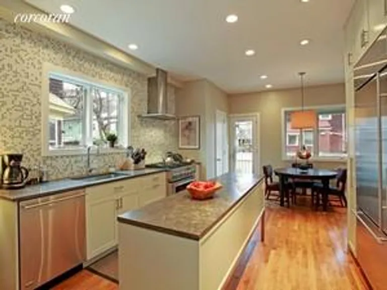 New York City Real Estate | View 549 East 17th Street | Stunning eat-in kitchen | View 3