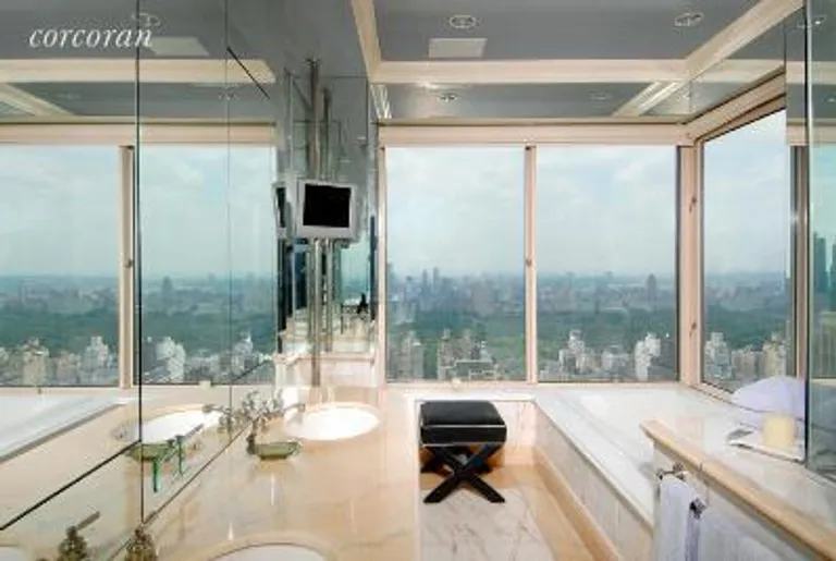 New York City Real Estate | View 200 East 69th Street, PHB | room 1 | View 2