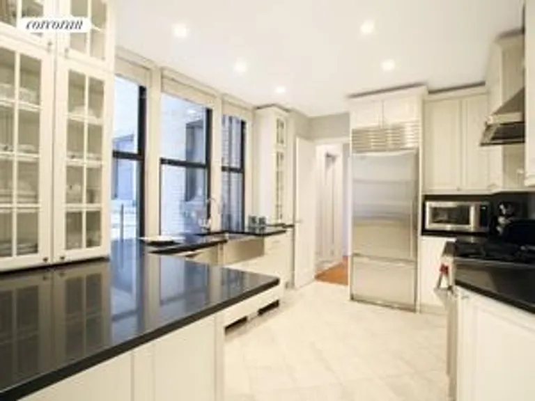 New York City Real Estate | View 118 West 79th Street, 4B | room 2 | View 3