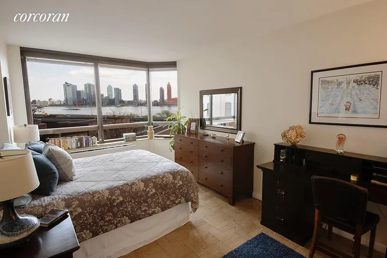 New York City Real Estate | View 630 First Avenue, 6P | room 1 | View 2
