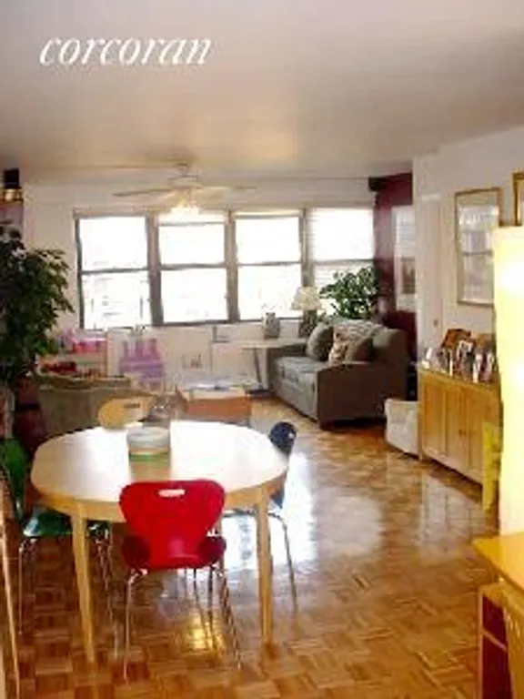 New York City Real Estate | View 201 East 28th Street, 10D | room 2 | View 3