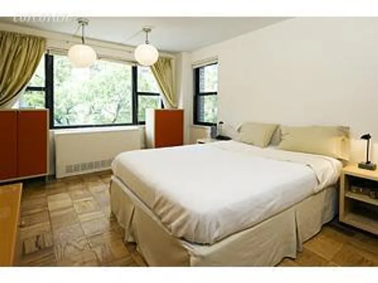 New York City Real Estate | View 115 East 9th Street, 3B | room 2 | View 3