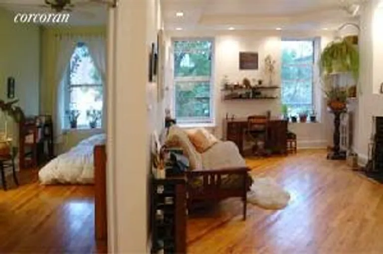 New York City Real Estate | View 260 Bergen Street, 2R | room 1 | View 2