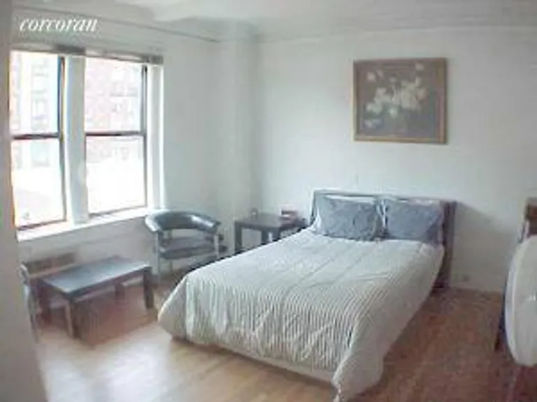 New York City Real Estate | View 120 West 70th Street, 7D | room 1 | View 2