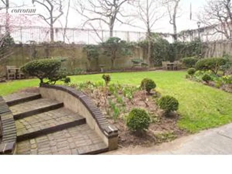 New York City Real Estate | View 2 Montague Terrace, 2A | room 7 | View 8