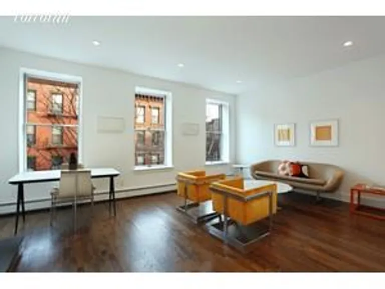 New York City Real Estate | View 498 Henry Street, 3 | Sunny Living Spaces | View 2