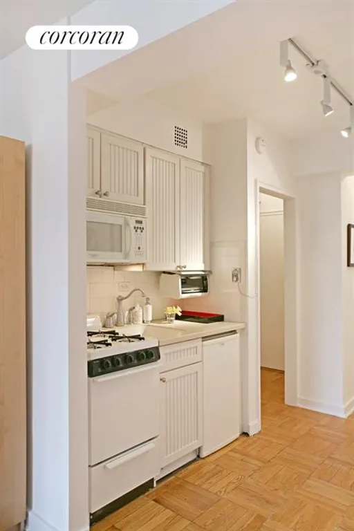 New York City Real Estate | View 57 Montague Street, 8f | Kitchen | View 3
