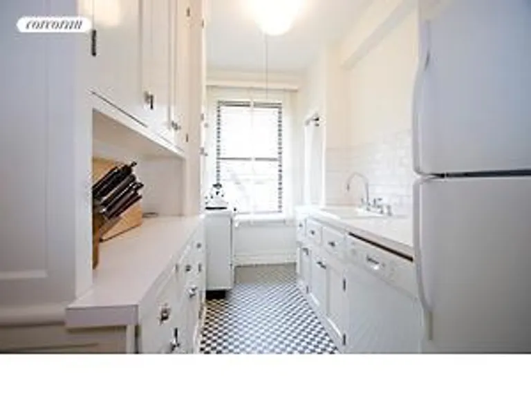New York City Real Estate | View 27 Prospect Park West, 5B | room 4 | View 5