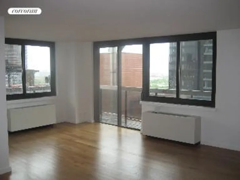 New York City Real Estate | View 515 East 72nd Street, 15B | 2 Beds, 2 Baths | View 1