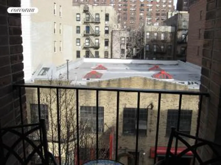 New York City Real Estate | View 430 East 77th Street, 6E | room 5 | View 6