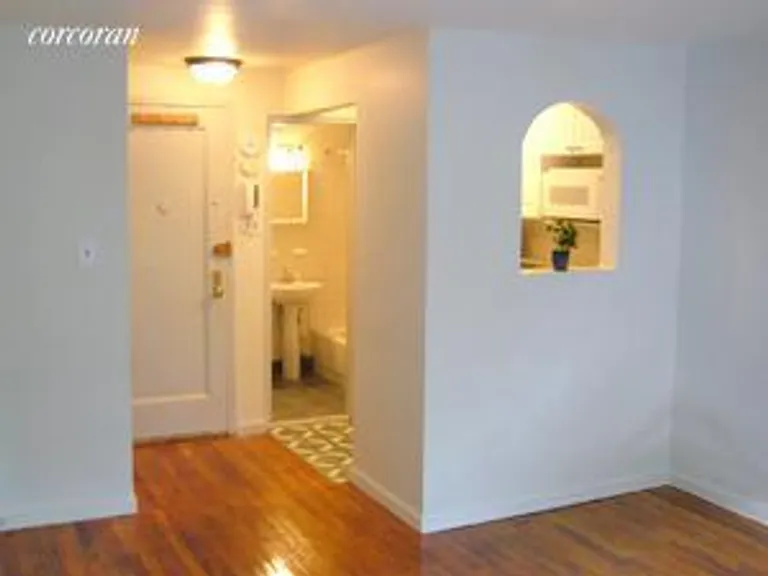 New York City Real Estate | View 211 East 17th Street, 8 | room 1 | View 3