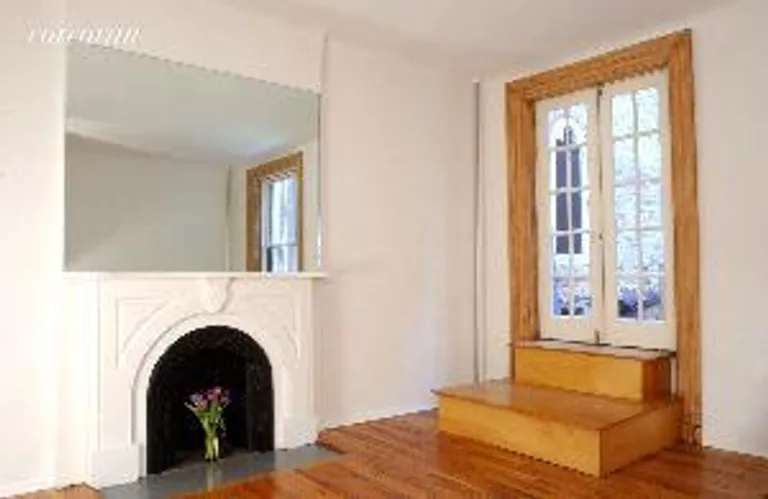 New York City Real Estate | View 222 East 17th Street, 1 | room 1 | View 2