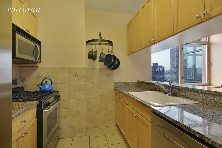 New York City Real Estate | View 1760 Second Avenue, 31C | room 2 | View 3