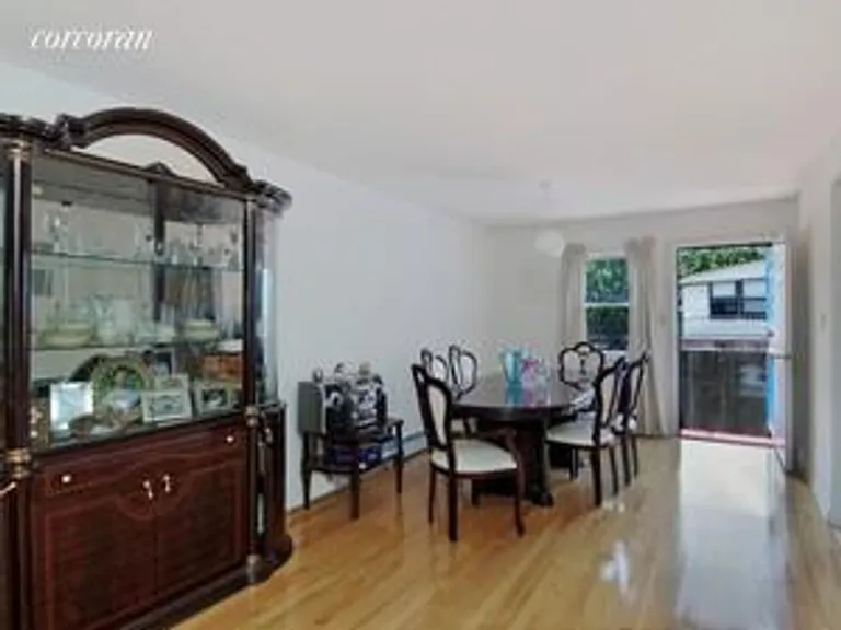 New York City Real Estate | View 454 Franklin Avenue | room 1 | View 2