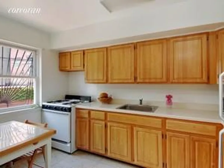 New York City Real Estate | View 454 Franklin Avenue | room 2 | View 3