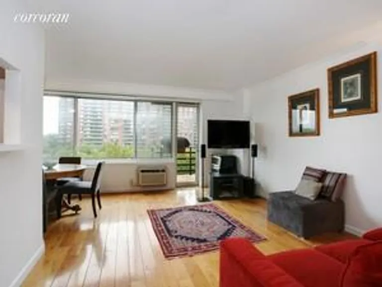 New York City Real Estate | View 400 Central Park West, 8X | Living Room | View 2