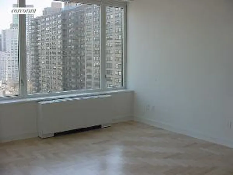 New York City Real Estate | View 220 Riverside Boulevard, 20D | room 10 | View 11