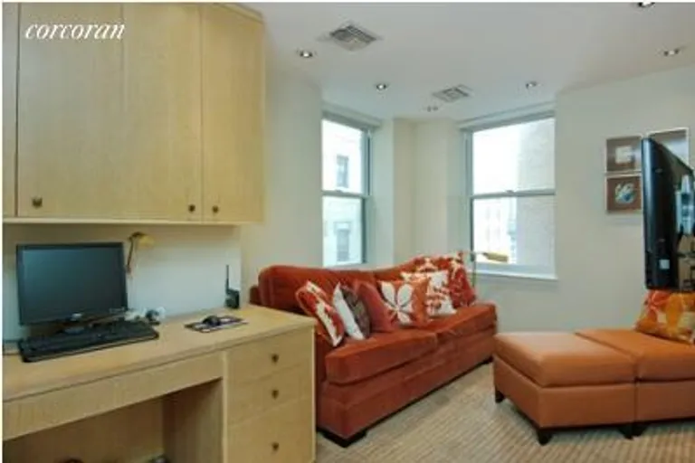 New York City Real Estate | View 253 West 73rd Street, 11H | room 3 | View 4