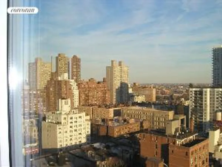 New York City Real Estate | View 404 East 76th Street, 19D | room 8 | View 9
