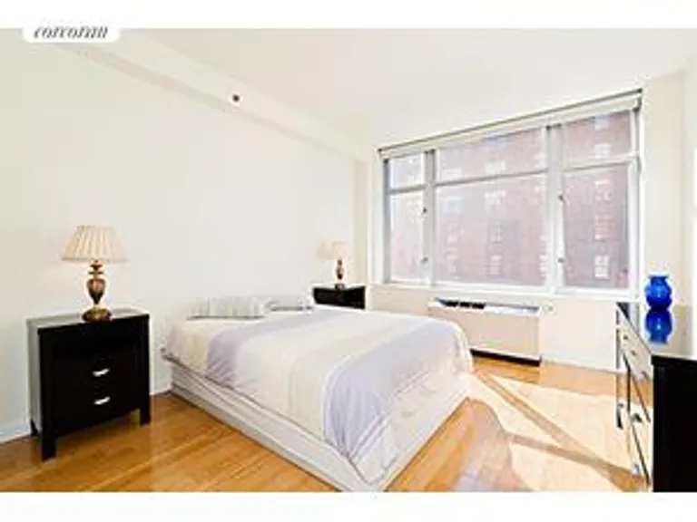 New York City Real Estate | View 201 West 17th Street, 8C | room 3 | View 4