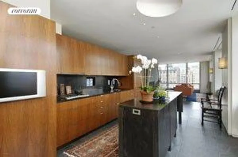New York City Real Estate | View 201 West 17th Street, PHH | room 4 | View 5