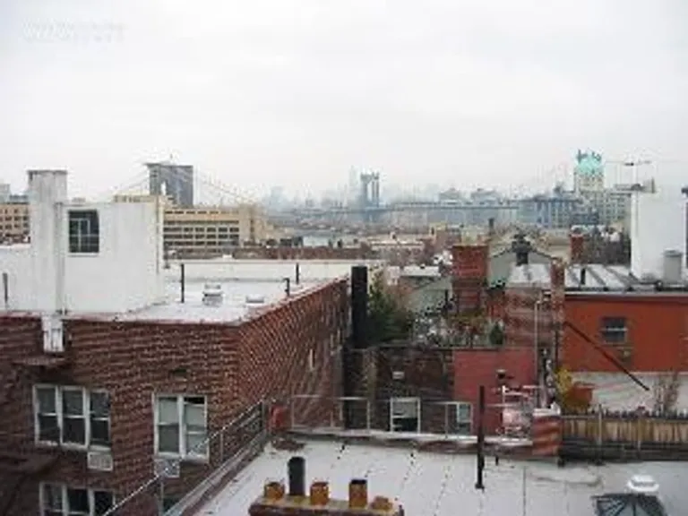 New York City Real Estate | View 59 Pineapple Street, 2F | room 2 | View 3