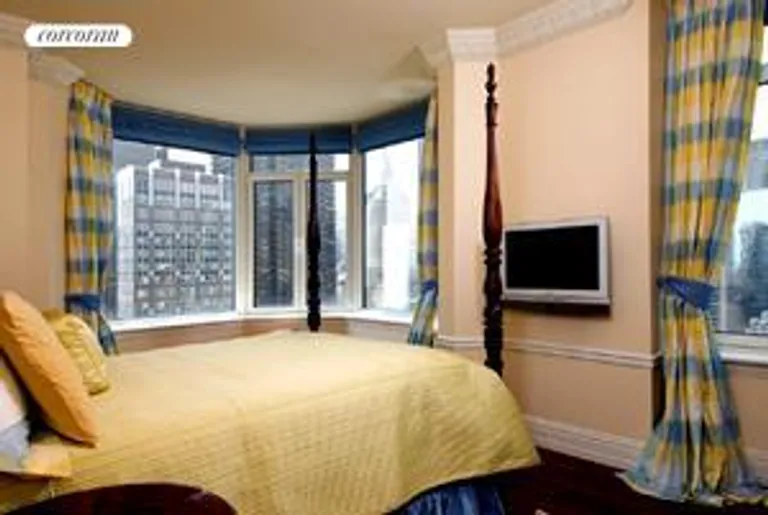 New York City Real Estate | View 400 East 51st Street, 22A | room 4 | View 5