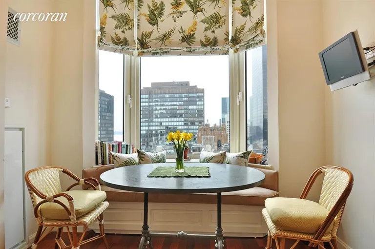 New York City Real Estate | View 400 East 51st Street, 26B | Breakfast Area | View 7
