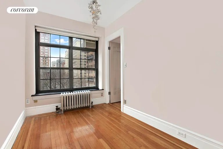 New York City Real Estate | View 38 Gramercy Park North, 5A | room 4 | View 5