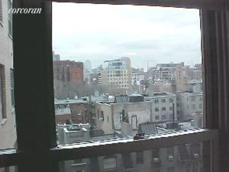 New York City Real Estate | View 20 East 9th Street, 10L | room 2 | View 3