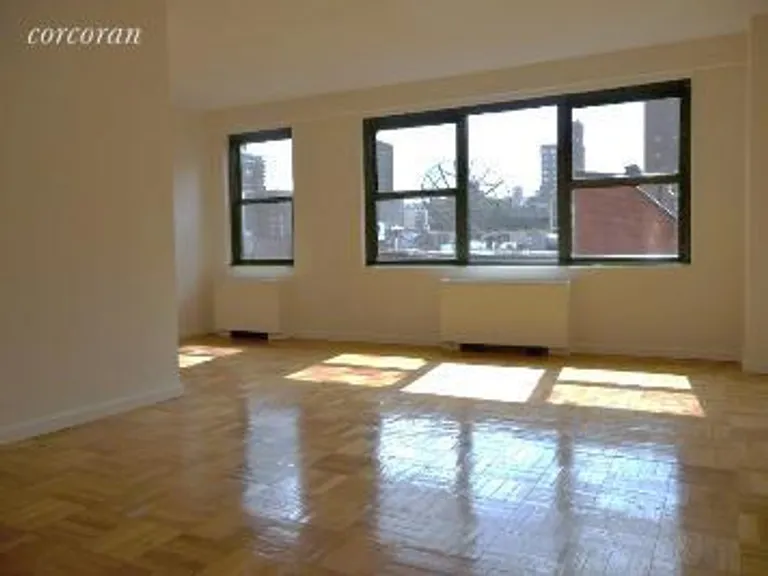 New York City Real Estate | View 200 East 27th Street, 7A | 1 Bath | View 1