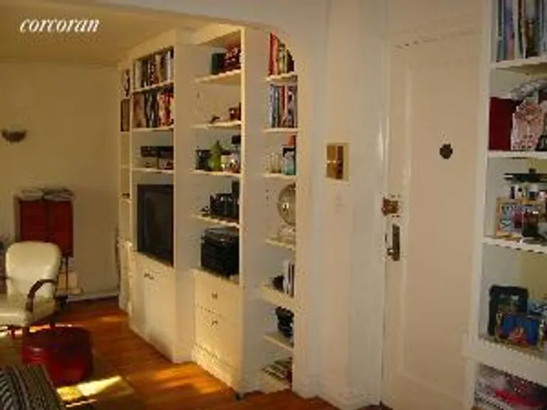 New York City Real Estate | View 2 Grove Street, 4F | room 1 | View 2
