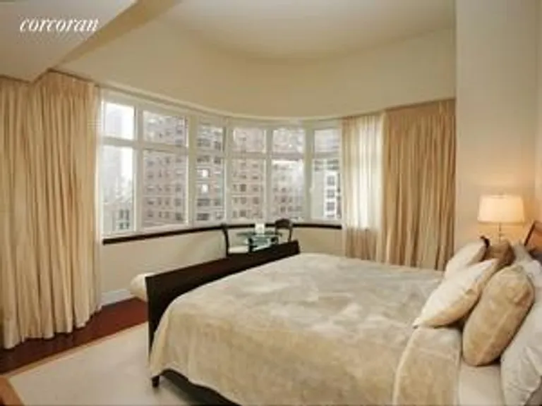 New York City Real Estate | View 181 East 90th Street, 7B | room 2 | View 3