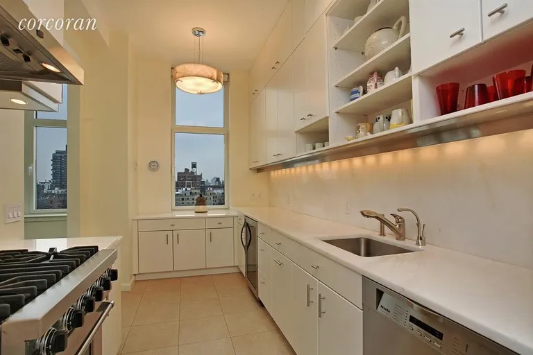 New York City Real Estate | View 181 East 90th Street, 21A | Kitchen | View 3