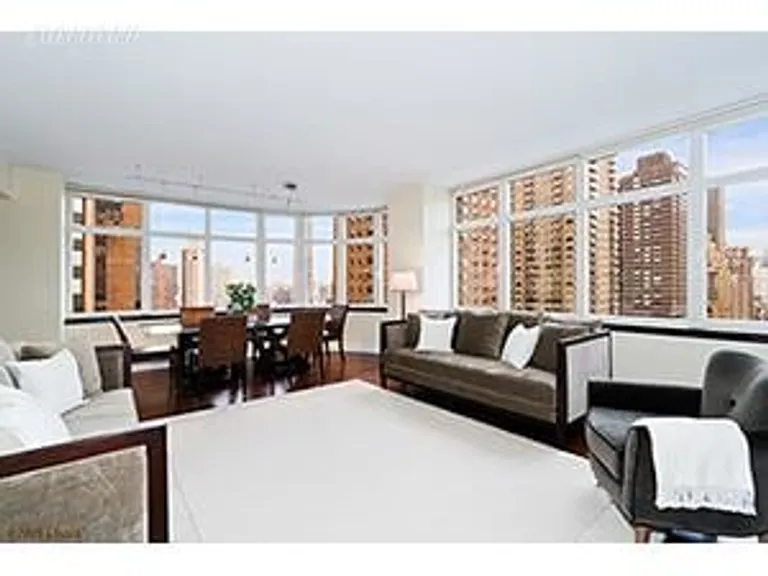New York City Real Estate | View 181 East 90th Street, 14B | 2 Beds, 2 Baths | View 1
