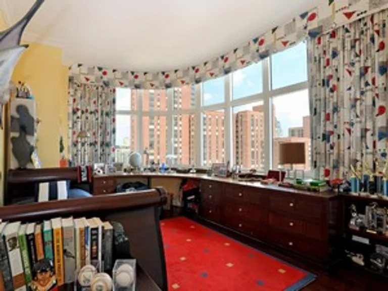 New York City Real Estate | View 181 East 90th Street, 27C | room 6 | View 7