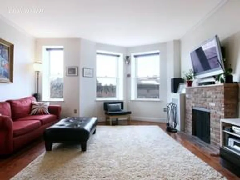 New York City Real Estate | View 209 Clinton Street, 4L | 3 Beds, 2 Baths | View 1
