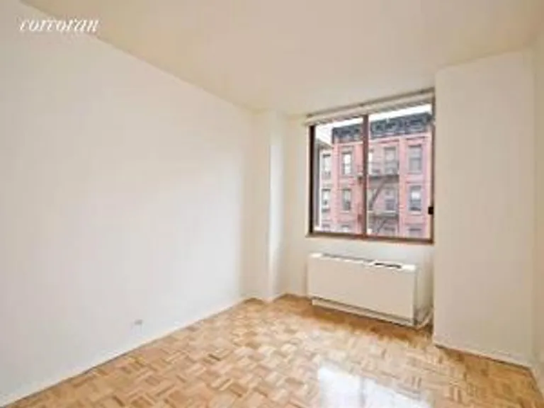 New York City Real Estate | View 350 West 50th Street, 4E | room 2 | View 3