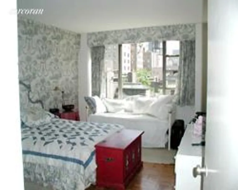 New York City Real Estate | View 116 East 66th Street, 7A | room 1 | View 2