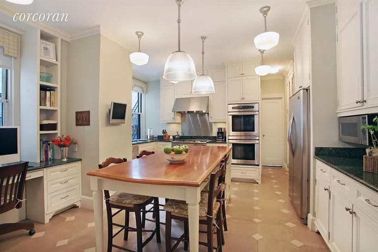 New York City Real Estate | View 151 West 86th Street, 8C | Kitchen | View 3