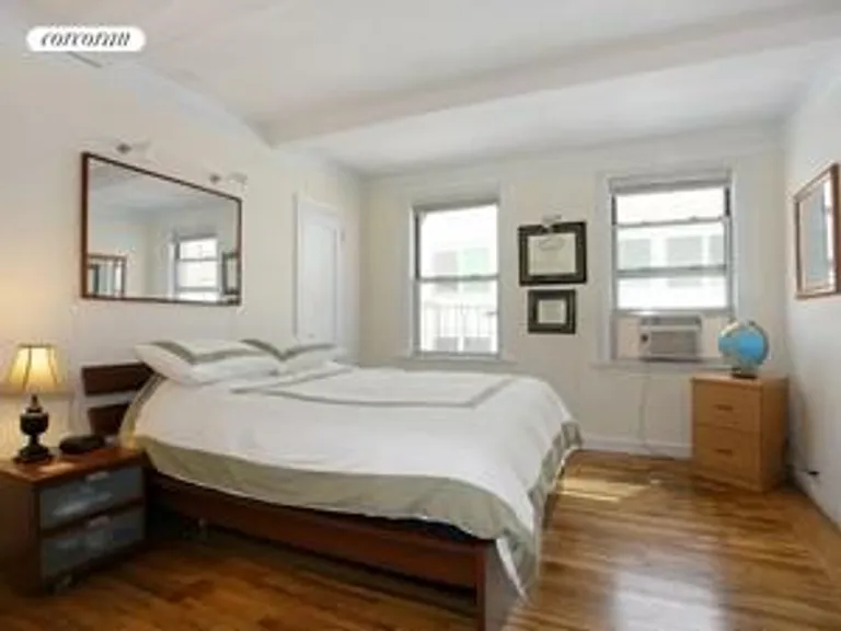 New York City Real Estate | View 333 East 43rd Street, 816 | room 1 | View 2