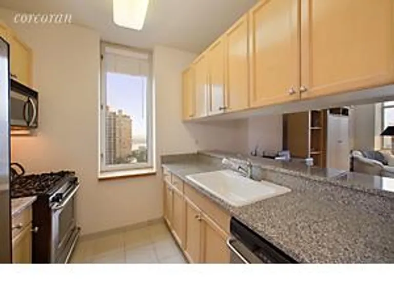 New York City Real Estate | View 1760 Second Avenue, 24B | room 2 | View 3