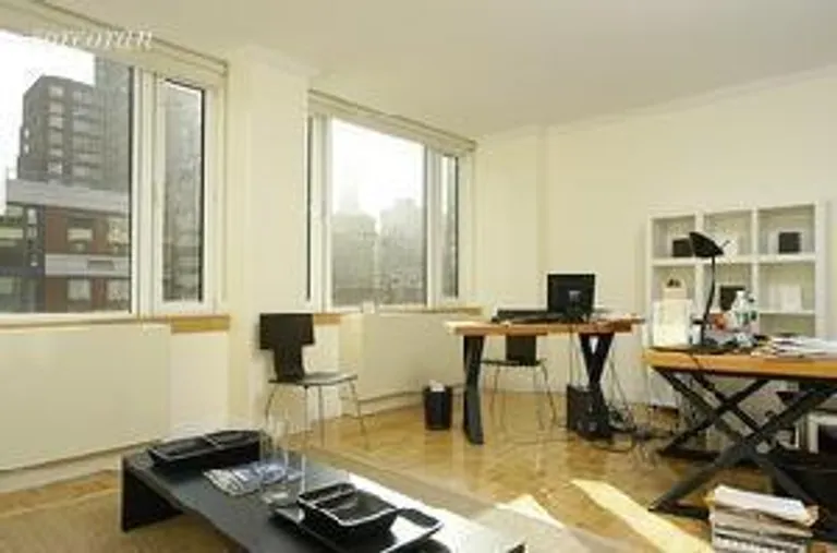 New York City Real Estate | View 404 East 76th Street, 6M | room 1 | View 2