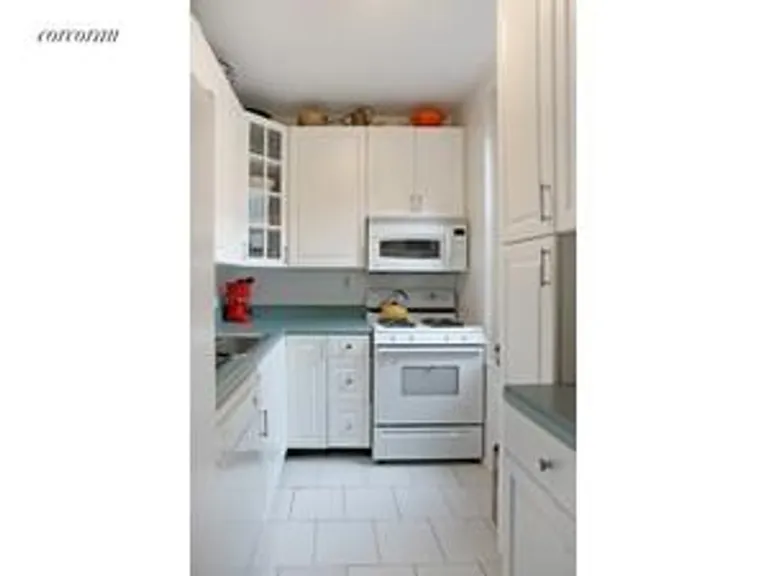 New York City Real Estate | View 225 East 47th Street, 6DE | room 3 | View 4