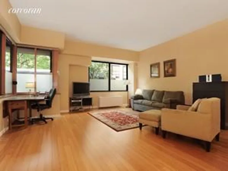 New York City Real Estate | View 350 West 50th Street, TH1I | 1 Bath | View 1
