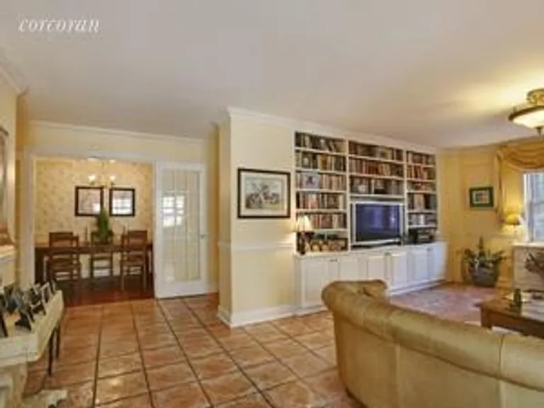 New York City Real Estate | View 1036 Park Avenue, 7AD | living room & Dining Room | View 2